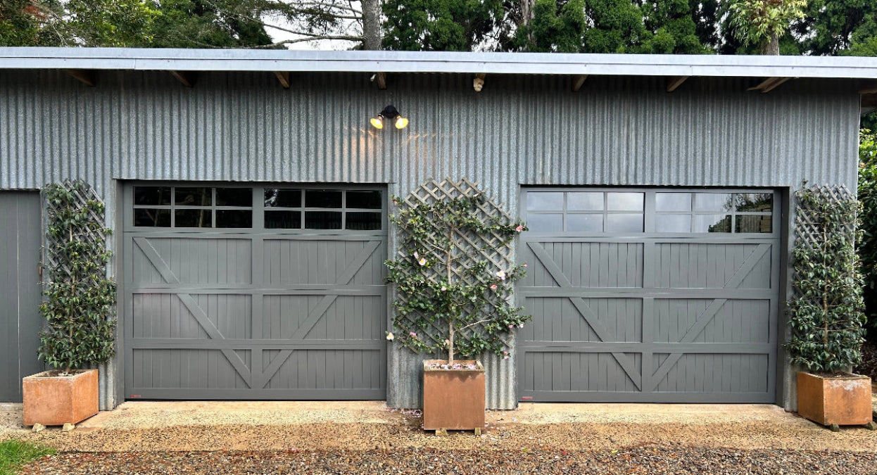 Hamptons Sectional Door